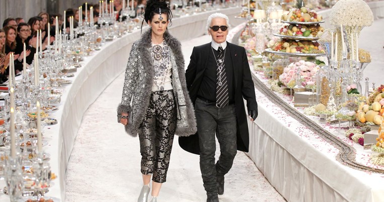 To τοπ μόντελ Στέλλα Τέναντ πέθανε μόλις στα 50 του. Πρωτοπόρος στο ανδρόγυνο στυλ, στη βιώσιμη μόδα