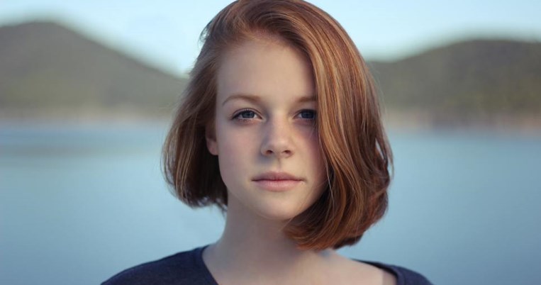 Μπορεί τελικά το κολλαγόνο να μας κάνει να φαινόμαστε νεότερες;