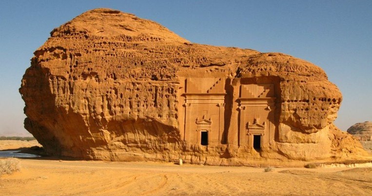Η μυστικιστική αρχαία πόλη Χέγκρα στη Σαουδική Αραβία υποδέχεται για πρώτη φορά επισκέπτες