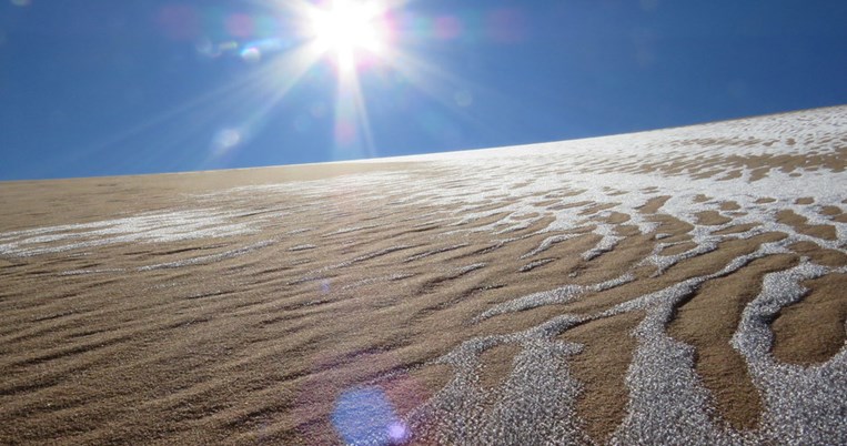 Όταν ένα πυκνό και ψηλό στρώμα χιονιού κάλυψε την έρημο Σαχάρα: Ένα σπάνιο φαινόμενο