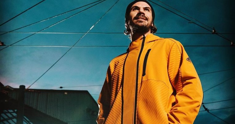 Μπαμπάς για πρώτη φορά ετοιμάζεται να γίνει σε λίγο καιρό ο Άκης Πετρετζίκης 