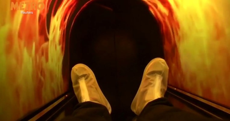 Με 60 ευρώ ζεις την εμπειρία του θανάτου μέσα από έναν μακάβριο προσομοιωτή