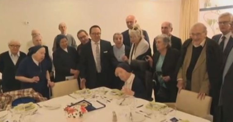 Η γηραιότερη γυναίκα στην Ευρώπη νίκησε τον κορονοϊό και γιόρτασε τα 117α γενέθλιά της