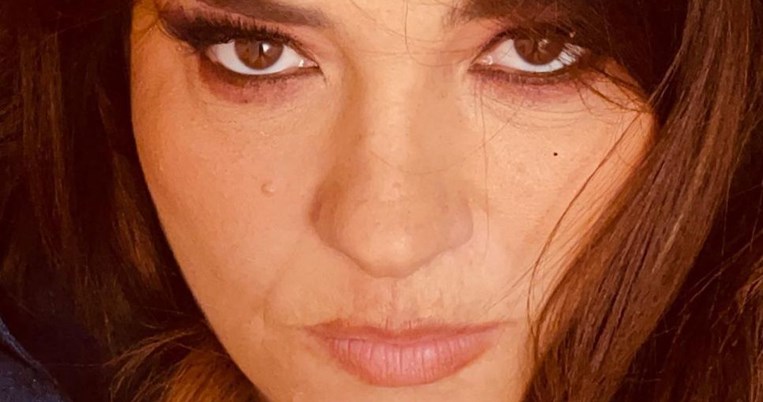 «Παιδιά μου, είμαι -18 κιλά»: Σε νέα φωτογραφία της η Κατερίνα Ζαρίφη ποζάρει πιο λεπτή από ποτέ