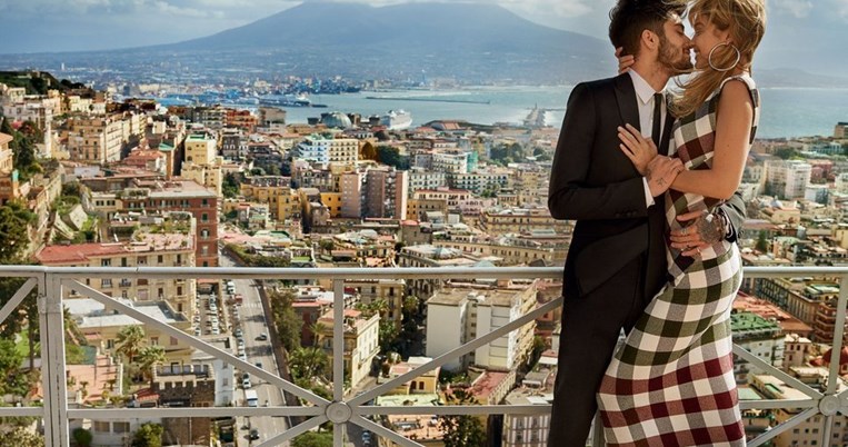 H Gigi Hadid και ο Zayn Malik ερωτοτροπούν σε μια ανατρεπτική φωτογράφιση στη Vogue