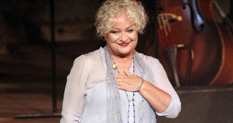 «Άθλια και σιχαμένη»: Το tweet της Τάνιας Τσανακλίδου για τα σχόλια της Τατιάνας Στεφανίδου 