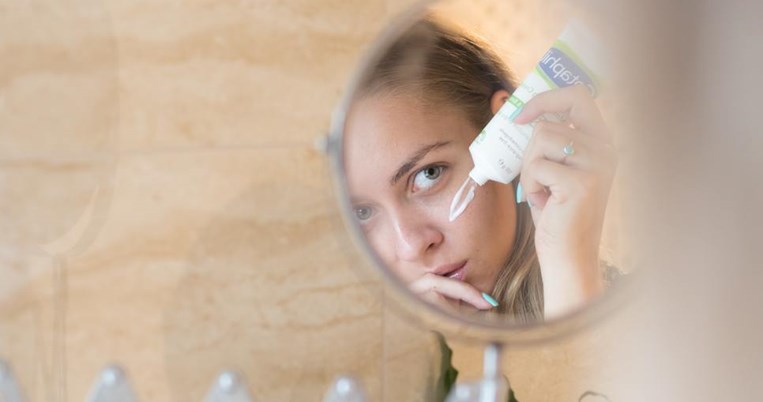 Για νεανικό, σφριγηλό δέρμα: Τα τρία πιο ισχυρά αντιγηραντικά συστατικά που κάνουν τη διαφορά