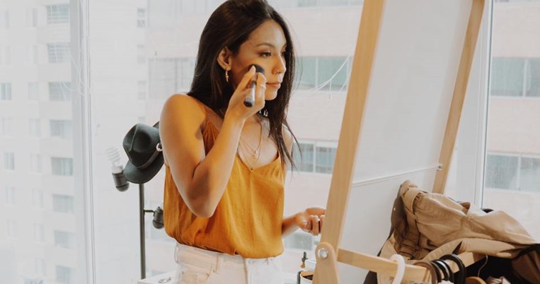 Σε μόλις 8 εβδομάδες η επιδερμίδα αλλάζει: Ένα foundation+serum τελειοποίησης της επιδερμίδας 