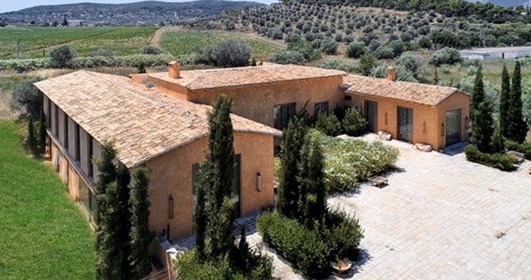 Ένας νέος χώρος εκδηλώσεων, το Nasioutzik Mansion, ανοίγει τις πόρτες του να καλοδεχτεί τη ζωή ξανά