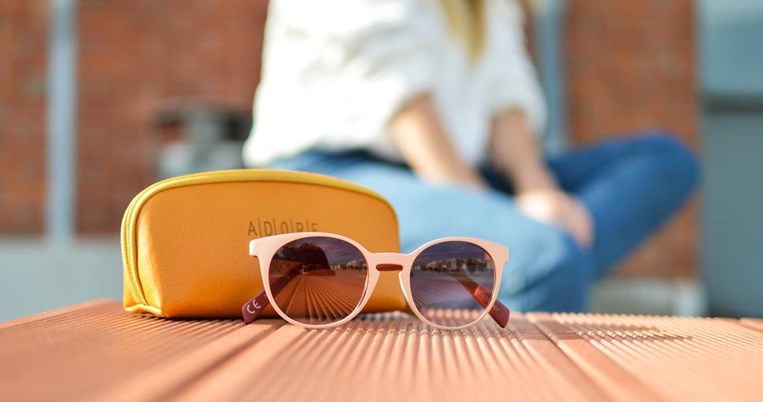 Ελληνίδα οπτικός μοιράζεται μυστικά επιλογής γυαλιών ηλίου: «Το σχήμα που ταιριάζει σε όλους»