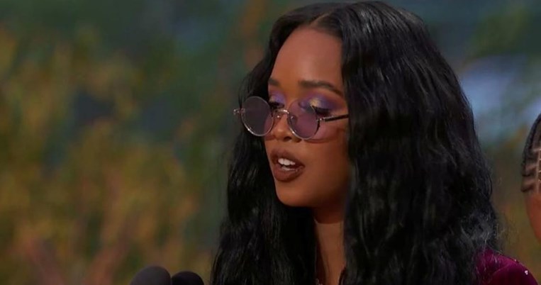 Τραγούδι της χρονιάς το «I Can't Breathe» κατά της αστυνομικής βίας στα βραβεία Grammy 2021