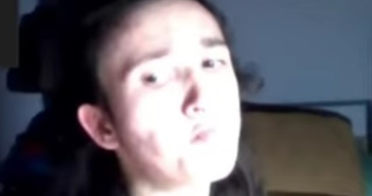 «Η Αλεξάνδρα παίζει μουσική με τα μάτια»: Το μοναδικό μουσικό όργανο στον κόσμο για τετραπληγικούς