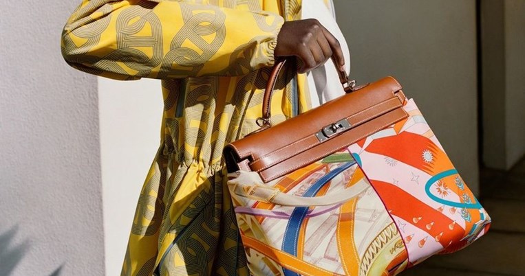 Η νέα, οικολογική εκδοχή του κλασικού: Ο Hermès επαναλανσάρει την τσάντα Victoria από μανιτάρια