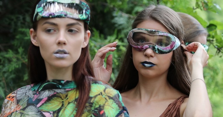 Σφριγηλό, λαμπερό δέρμα: Η φυσική εναλλακτική της ρετινόλης σε δύο νέα προϊόντα ομορφιάς