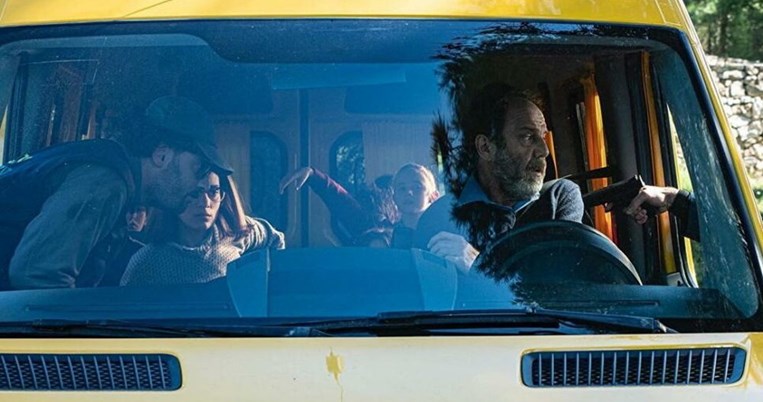 «Θα σκάσω μέχρι την άλλη Κυριακή»: Η νέα ελληνική τηλεοπτική σειρά για την οποία μιλούν όλοι