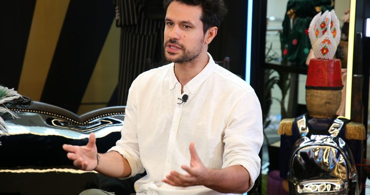 «Μακροβούτι στην αγάπη»: Μπαμπάς έγινε ο Αυγουστίδης. Η πρώτη φωτογραφία του μωρού