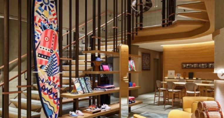 Η πρώτη ανεξάρτητη μπουτίκ του οίκου Hermès στο Τόκιο είναι γεγονός 
