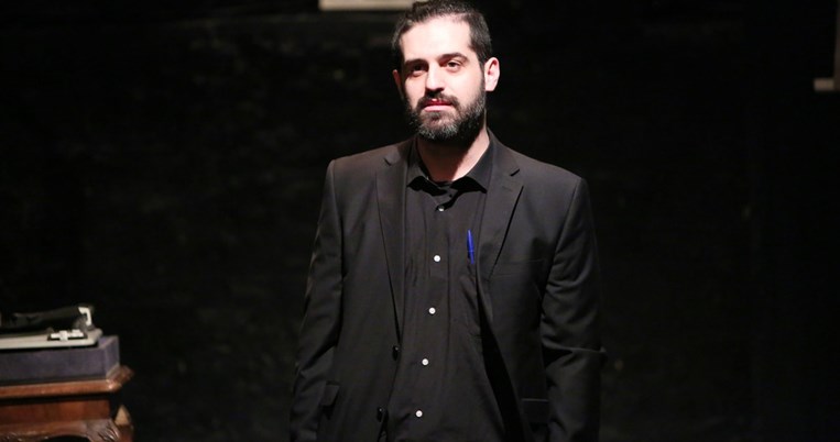 «Έφτασα στο σημείο να πίνω 2 μπουκάλια αλκοόλ την ημέρα. Αν δεν είχα έπινα οινόπνευμα ή και κολόνια»