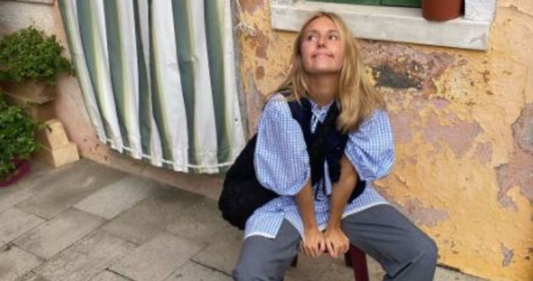 Οι «πολυτελείς» σαγιονάρες: Πώς θα φέρεις την αίσθηση της παραλίας ακόμα και στο γραφείο