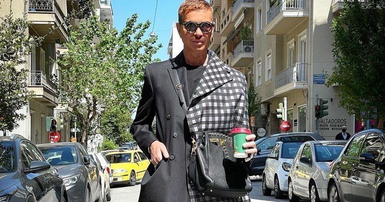 «Δεν μου αρέσουν καθόλου τα χρώματα»: Όταν ο Λάκης Γαβαλάς τρόλαρε το click away στο Tik Tok