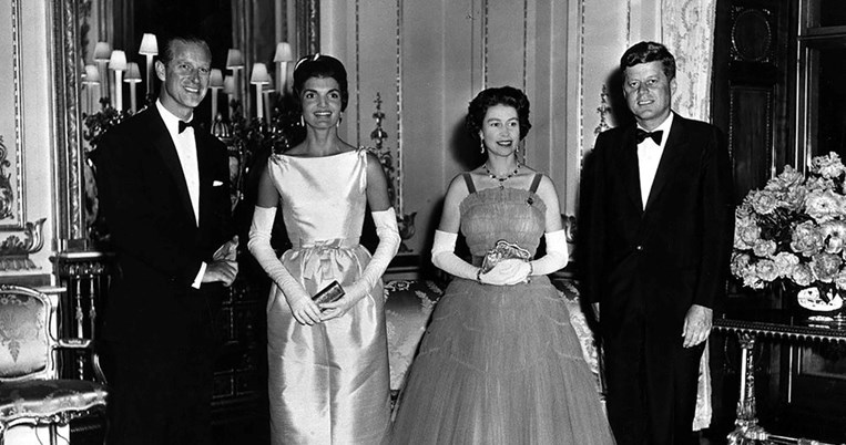 Τζάκι Κένεντι | Πώς παντρεύτηκε τον πρώην σύντροφο της αδελφής της, Αριστοτέλη Ωνάση