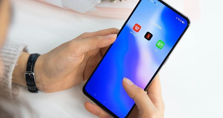 Έλληνες ερευνητές ανέπτυξαν εφαρμογή κινητού που ανιχνεύει τον κορονοϊό σε 3 λεπτά με ακρίβεια 93%