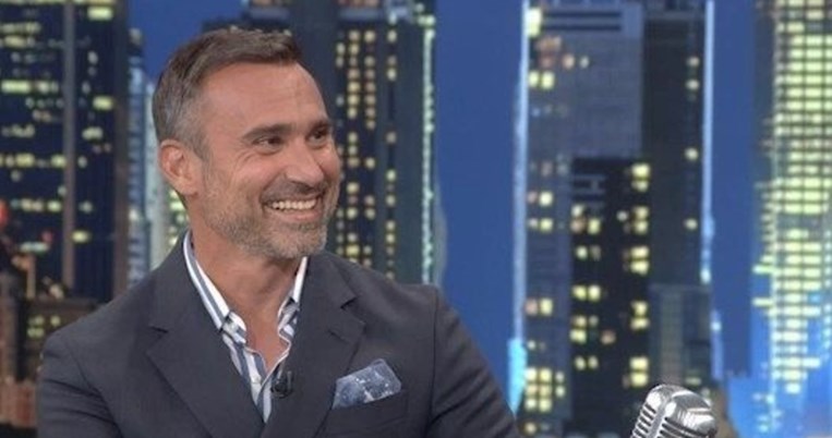 «Όταν έγραφα την “Εθνική Ελλάδος” φοβόμουν. Γύριζα σπίτι αργά και σκεφτόμουν να τσεκάρω πίσω μου»