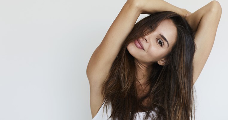 3 αντιγηραντικά συστατικά που πρέπει να ξεκινήσετε να χρησιμοποιείτε από τα 30 σας