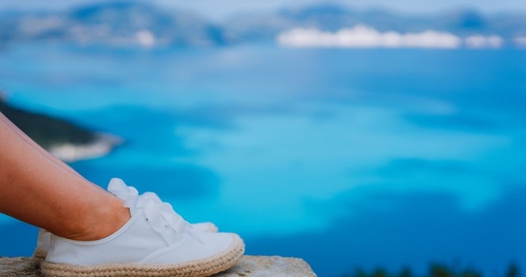 Εσπαντρίγιες - τι είδος παπούτσια είναι; Ποιες εσπαντρίγιες θα είναι στη μόδα φέτος;