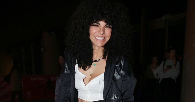 «Έχω ραγάδες απ' τα 13 μου, κυτταρίτιδα απ' τα 18 και έσχατως απέκτησα και επιδερμική χαλάρωση»