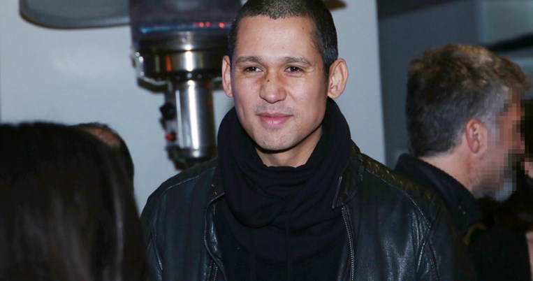 «Μα καλά, το πλοίο τι ώρα φεύγει; Πριν από ένα τέταρτο!»: Άγνωστη διαφήμιση με Σωτήρη Κοντιζά