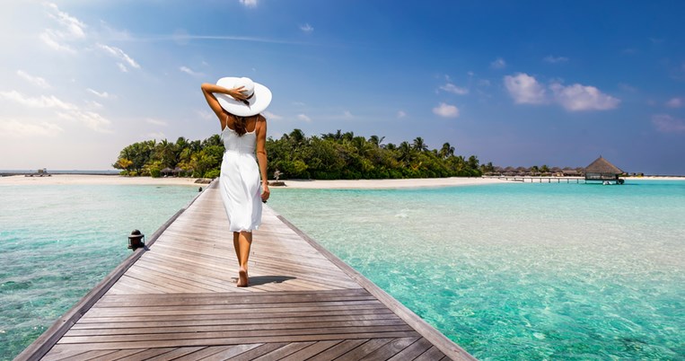 Ένα πολυχρηστικό λάδι περιποίησης που σε ταξιδεύει στα τελετουργικά ομορφιάς της Πολυνησίας