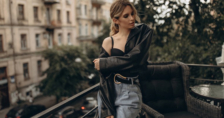 Στο Net-a-Porter ξεκίνησαν οι εκπτώσεις | 10 κομμάτια για τη shopping list σας