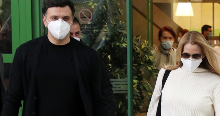 Βασίλης Κικίλιας: Φιλάει τρυφερά τον γιο του και το Instagram λιώνει