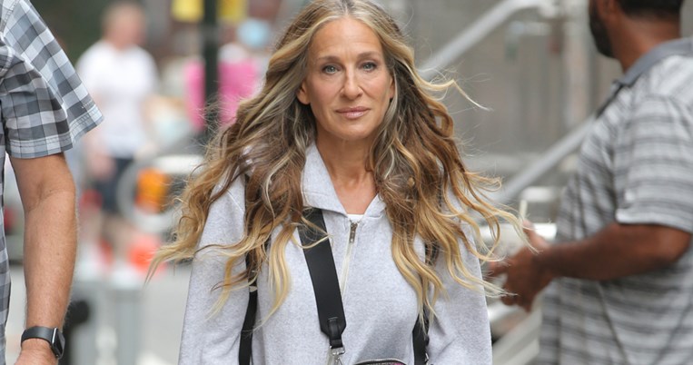 Sex and the City | Η Sarah Jessica Parker ξεκίνησε ένα νέο hair trend για τις γυναίκες άνω των 50