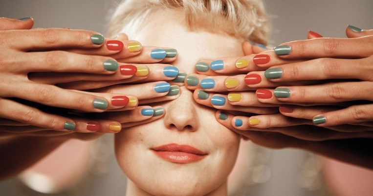 Τα βερνίκια νυχιών που χρειάζεστε τώρα που άνοιξε ο καιρός