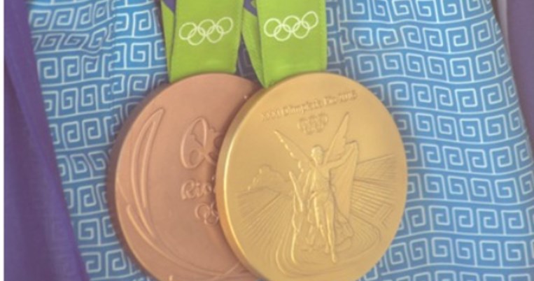 Έλενα Βότση | Η Ελληνίδα σχεδιάστρια του χρυσού μεταλλίου των Ολυμπιακών Αγώνων