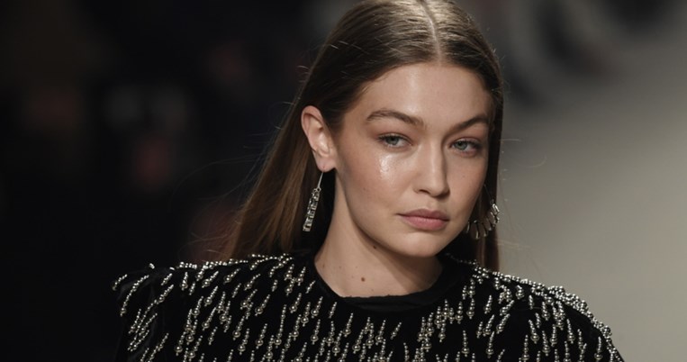 Gigi Hadid | Το μόνο προϊόν ομορφιάς που αγοράζει με δικά της χρήματα