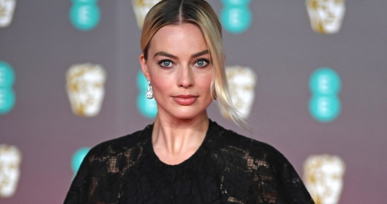 Το φυσικό μακιγιάζ της Margot Robbie με τις πιο hot αποχρώσεις του καλοκαιριού