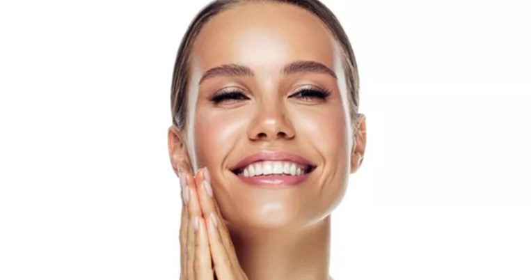 Πρόσωπο χωρίς ρυτίδες | Εννέα τρόποι να καθυστερήσετε την εμφάνισή τους