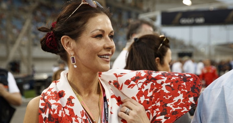 Η Κάθριν Ζέτα - Τζόουνς στον πιο «σκοτεινό» ρόλο της καριέρας της