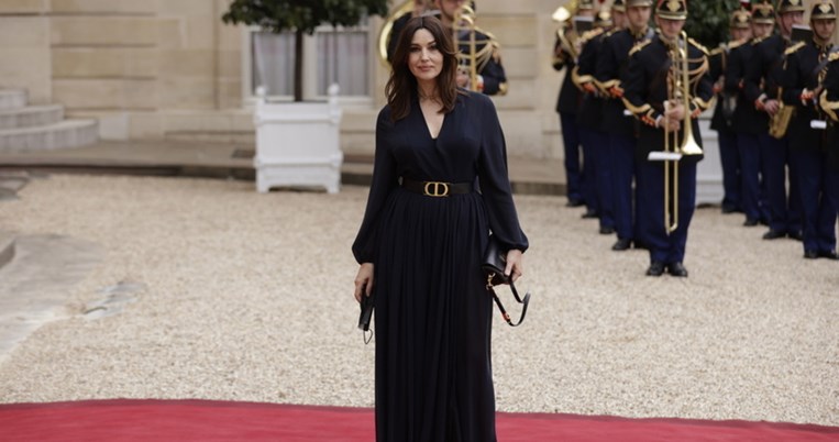 Do it like Monica | Τα κουρέματα που κολακεύουν όλες τις γυναίκες 50+