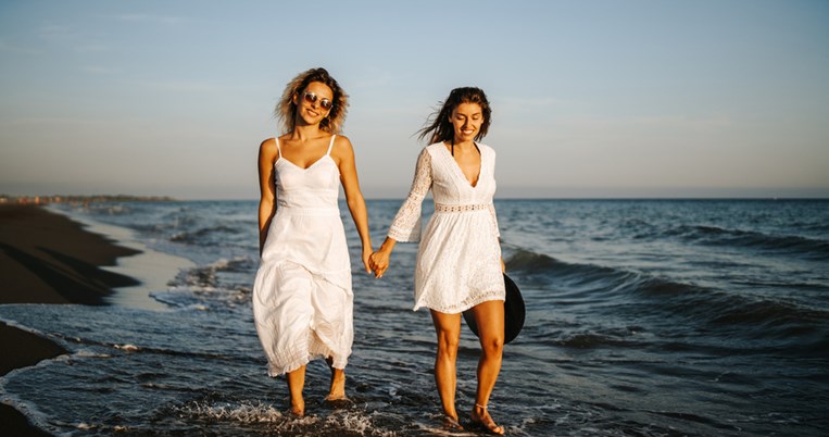 5 κομμάτια σε λευκό που μπορείτε να φοράτε όλο τον χρόνο