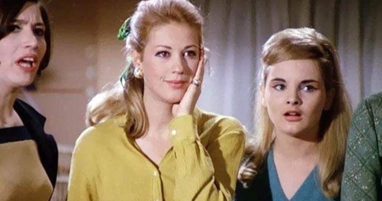 «Μία ατόφια σταρ, ένα θεότρελο crazy girl, μια σπουδαία καλλιτέχνις»