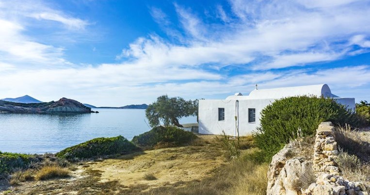 Μαγικό νησί: Ο λόγος που αυτό το καλοκαίρι η μισή Ελλάδα πήγε μέχρι την Πάρο