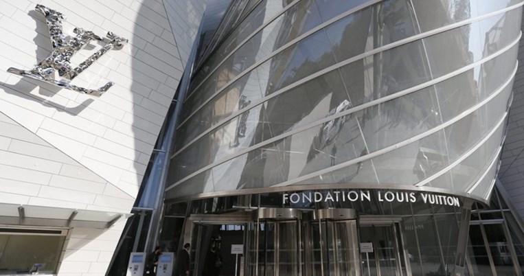 Το ίδρυμα Louis Vuitton στο Παρίσι είναι η επιτομή της καλαισθησίας 