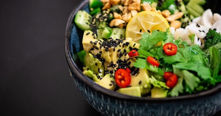 Σαλάτα αγάπη μου: 10 δροσερά πιάτα διαίτης ιδανικά για το καλοκαιρινό μεσημεριανό