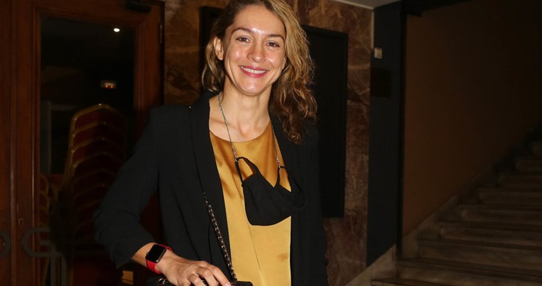 Η μεγάλη ανανέωση της Γιουλίκας Σκαφιδά: Η ηθοποιός άλλαξε λουκ στα μαλλιά για τη νέα της σειρά