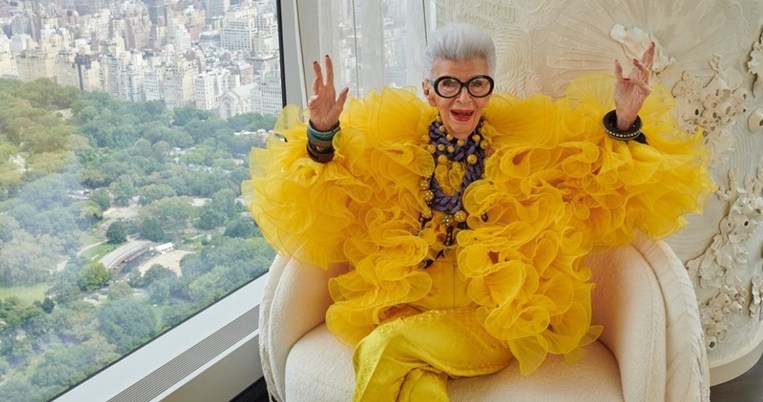 Με τη δική της ματιά και τρέλα: Tο H&M συνεργάζεται με τη Άϊρις Άπφελ σε μία νέα συλλογή