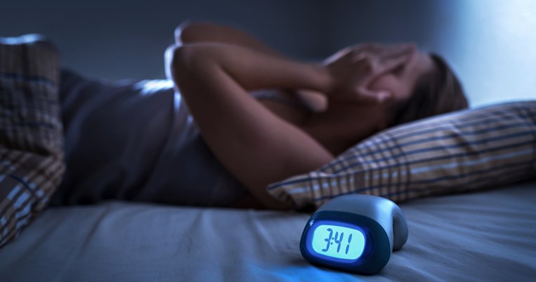 Αντιμετώπιση της αϋπνίας με φυσικό τρόπο: 3 tips της health editor